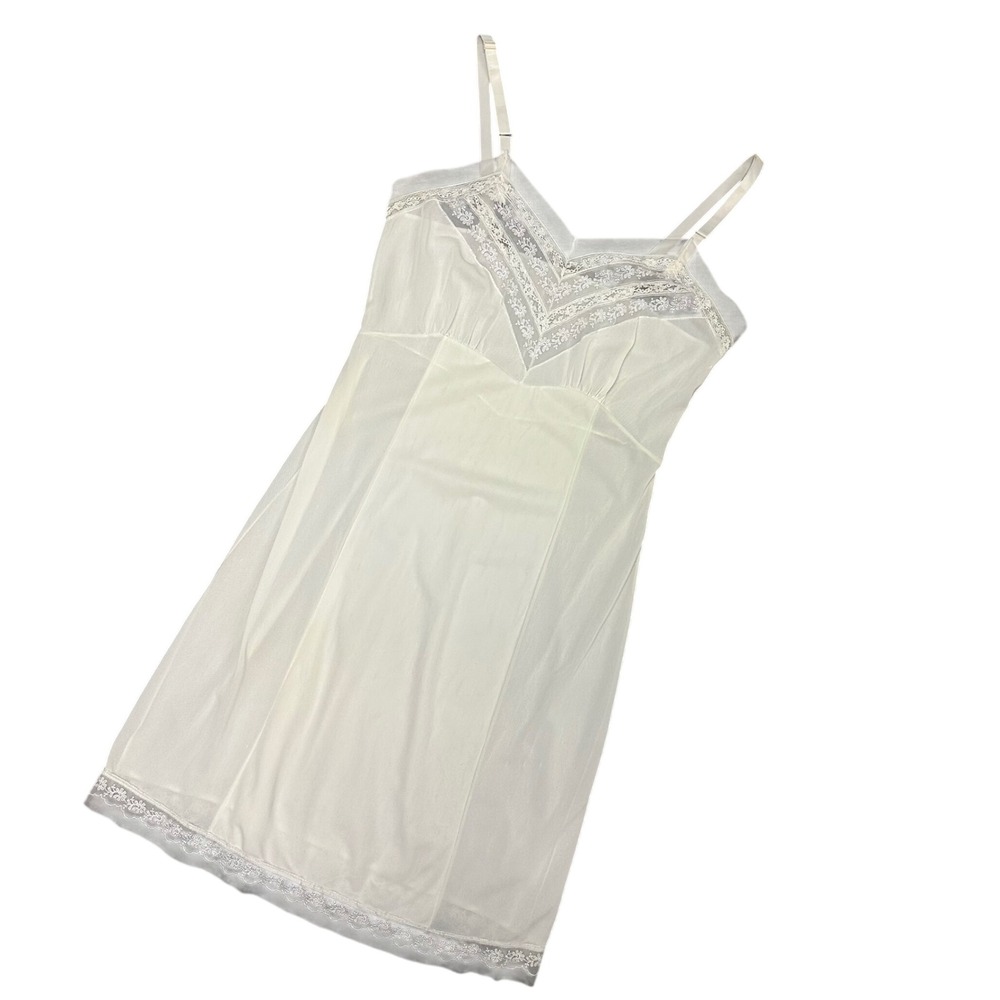Vintage Lace Trim Slip Cream‎ Size 34 or S/M